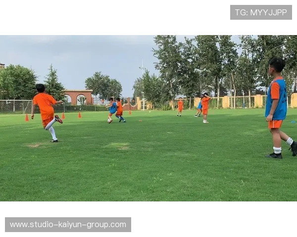 中国足球青训营引入智能训练设备，中国足球青训的app